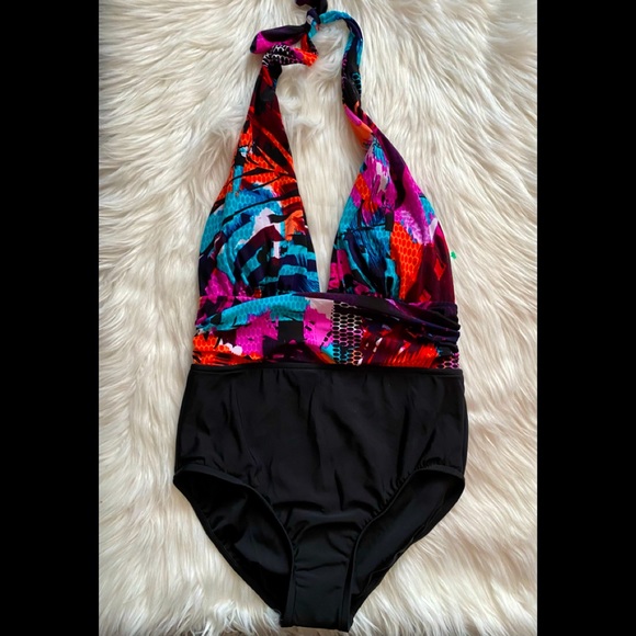 *sold.8  NWT Stunning Tropical Swimsuit - Picture 5 of 16